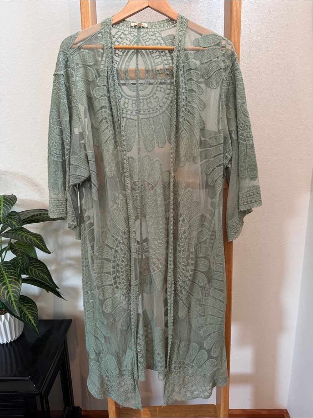 JODIFL GUC M/L Boho Sage Green Crochet Lace Long Sleeve Kimono Layering, vacatio